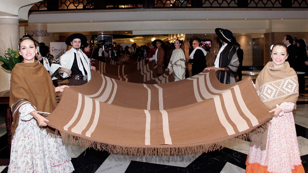 El domingo se pondrá en marcha la 50º Fiesta Nacional del Poncho, en Catamarca.