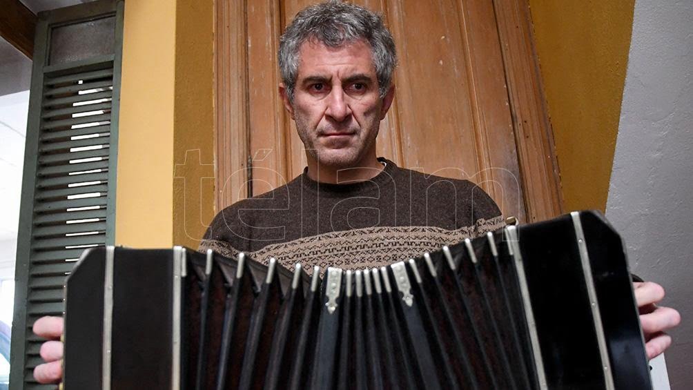 Pablo Mainetti, con su fuelle y su música