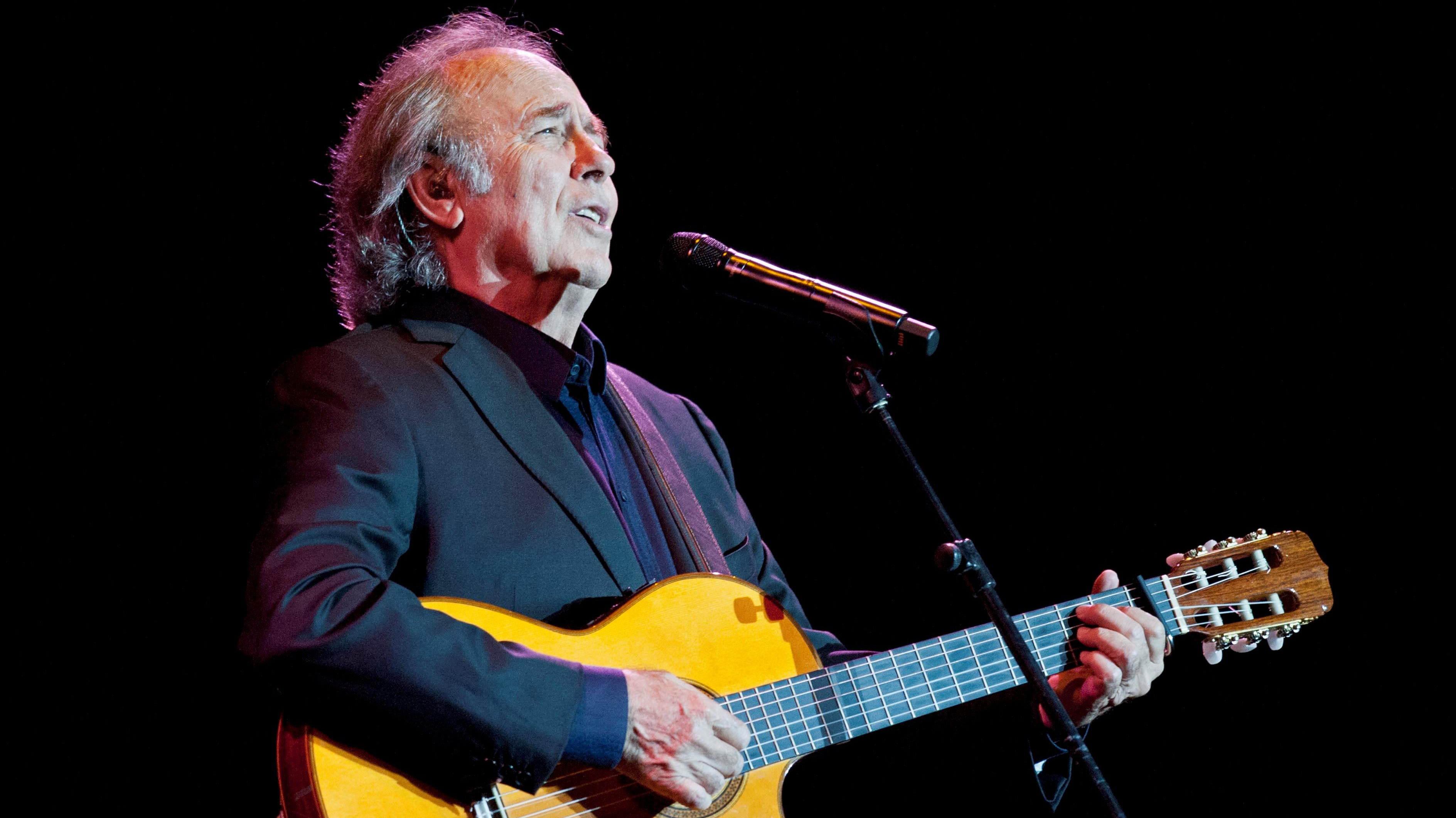 Joan Manuel Serrat anuncia que se despide de los escenarios con una gira final en 2022 | Emol.com
